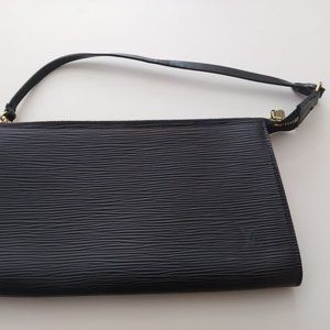 Louis Vuitton Epi Pochette